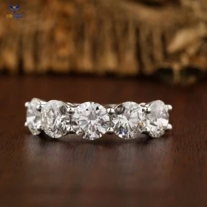 5.00+ Carat Round Brilliant Cut Diamond Ring, Engagement Ring, Wedding Ring, E Color, VVS2-VS2 Clarity