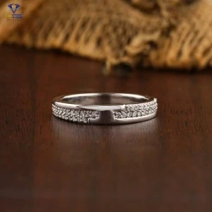 0.24+ Carat Round Brilliant Cut Diamond Ring, Engagement Ring, Wedding Ring, E Color, VVS2-VS2 Clarity