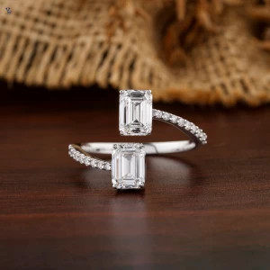 2.24+ Carat Emerald And Round Brilliant Cut Diamond Ring,Man's Ring, Engagement Ring, Wedding Ring, E Color, VVS2-VS2 Clarity