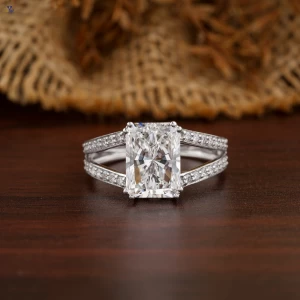 3.25+ Carat Radiant And Round Brilliant Cut Diamond Ring,Man's Ring, Engagement Ring, Wedding Ring, E Color, VVS2-VS2 Clarity