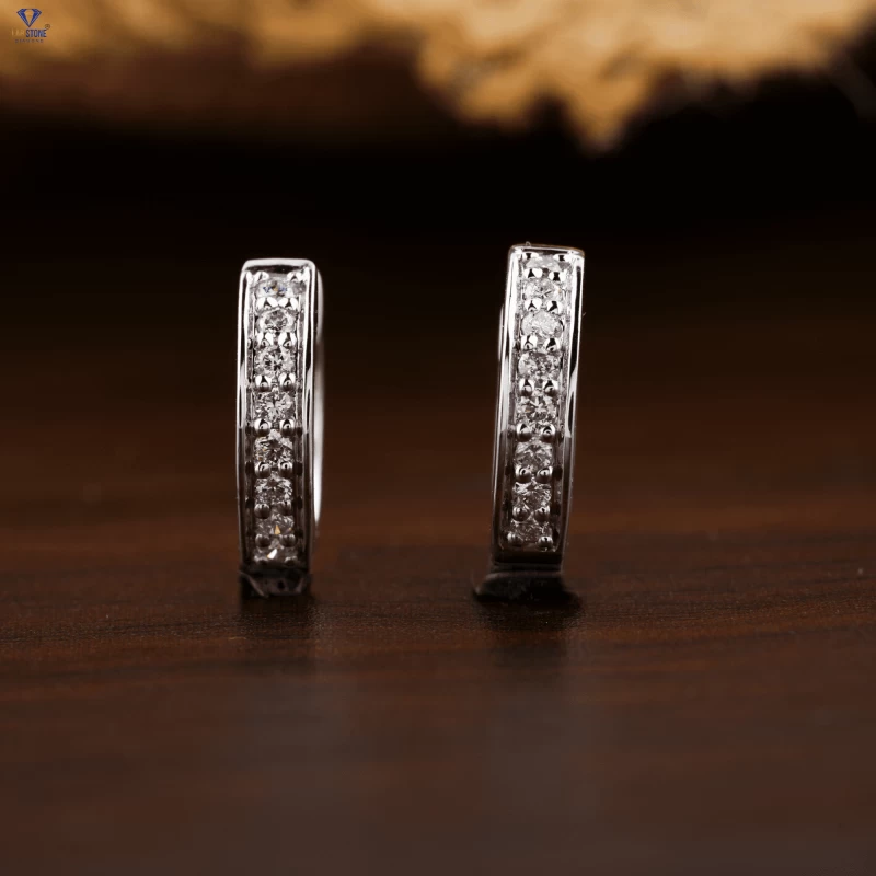 0.16+ Carat Round Brilliant Cut Diamond Earring, Engagement Earring, Wedding Earring, E Color, VVS2-VS2 Clarity