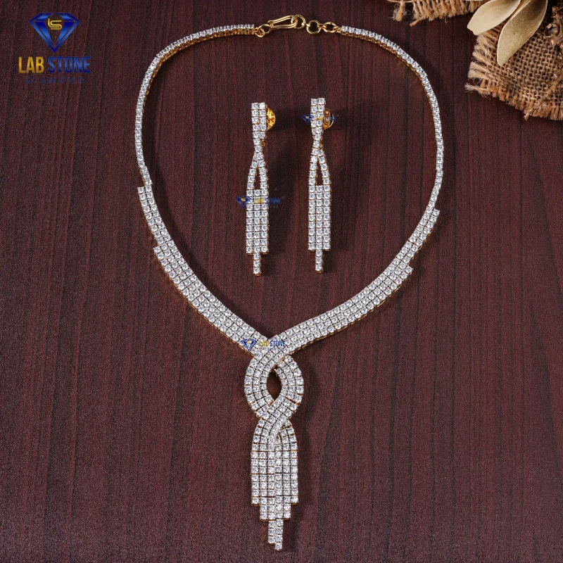 33.16+ Carat Round Cut Diamond Yellow Gold Necklace / Charm Necklace / EF-VS Colour