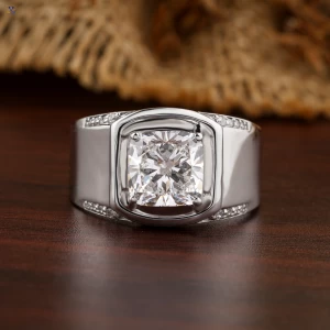 3.31+ Carat Cushion And Round Brilliant Cut Diamond Ring,Man's Ring, Engagement Ring, Wedding Ring, E Color, VVS2-VS2 Clarity