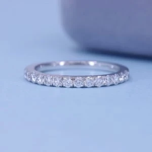 0.79+ Carat Round Brilliant Cut Diamond Ring, Engagement Ring, Wedding Ring, E Color, VVS2-VS2 Clarity