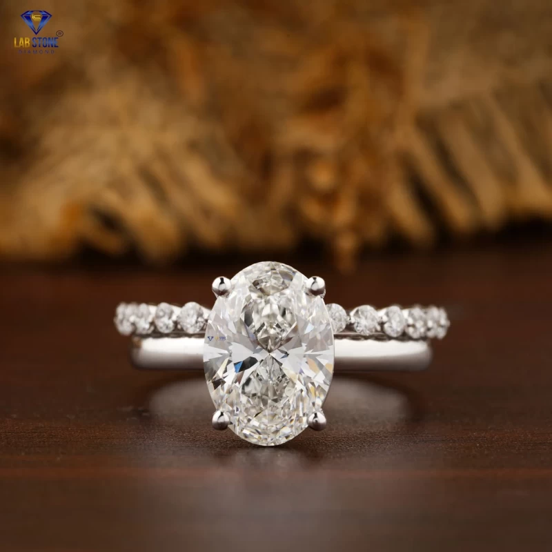 2.80+ Carat Oval And Round Brilliant Cut Diamond Ring, Engagement Ring, Wedding Ring, E Color, VVS2-VS2 Clarity